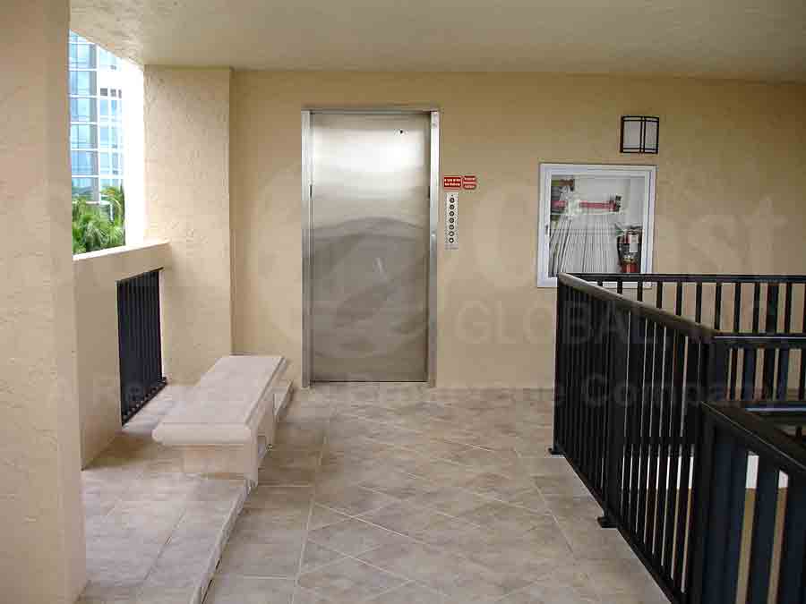 Venetian Cove Club Outdoor Hallway and Elevator